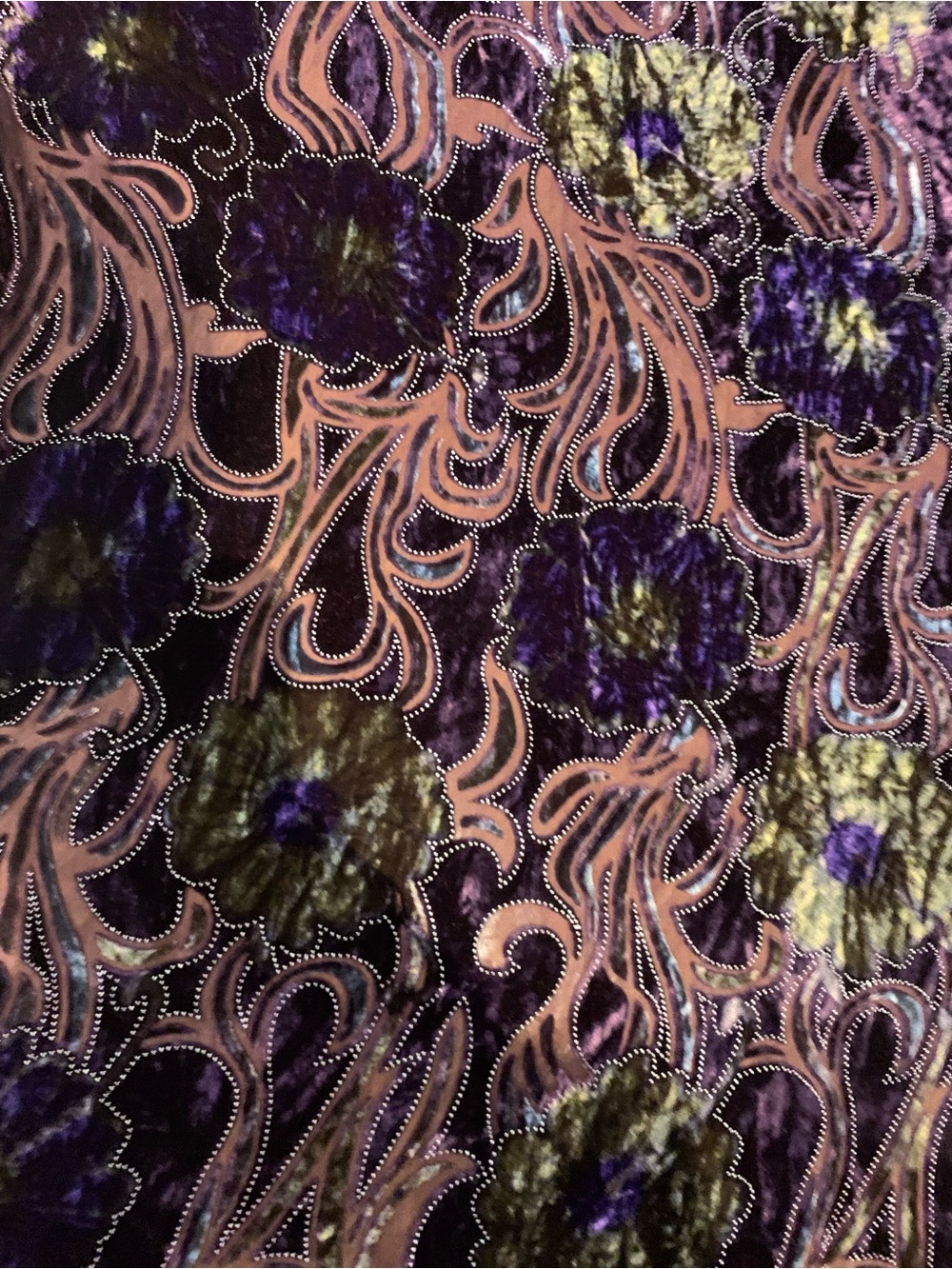 Velvet Floral Women's Shawl in Purple and Gold - Picture 11 of 12